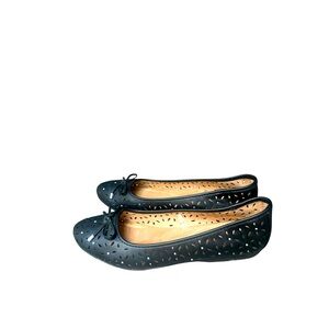 𝐖𝐇𝐈𝐓𝐄 𝐌𝐎𝐔𝐍𝐓𝐀𝐈𝐍 Black Bow Ballet Slip Ons